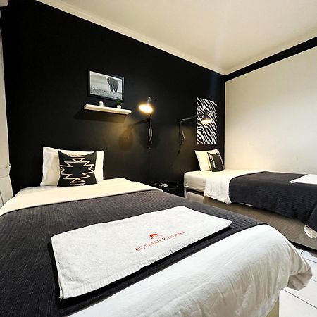 Roemah Renjana Bandung Bed & Breakfast Екстериор снимка