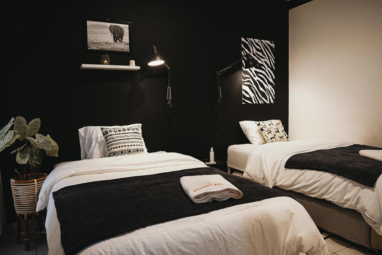 Roemah Renjana Bandung Bed & Breakfast Екстериор снимка