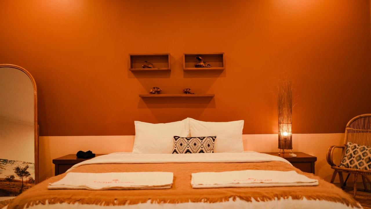 Roemah Renjana Bandung Bed & Breakfast Екстериор снимка