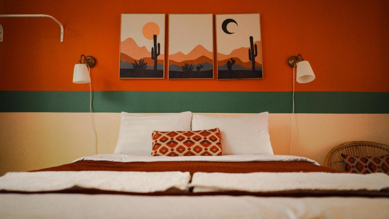 Roemah Renjana Bandung Bed & Breakfast Екстериор снимка