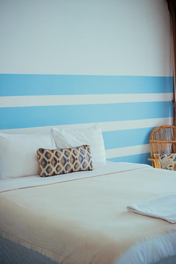Roemah Renjana Bandung Bed & Breakfast Екстериор снимка