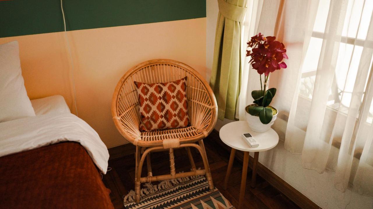 Roemah Renjana Bandung Bed & Breakfast Екстериор снимка