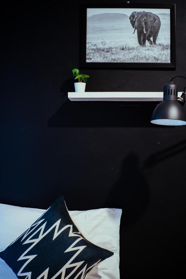Roemah Renjana Bandung Bed & Breakfast Екстериор снимка